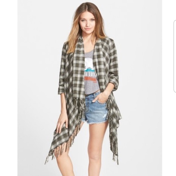 Billabong Sweaters - 💥Billabong flannel cardigan💥